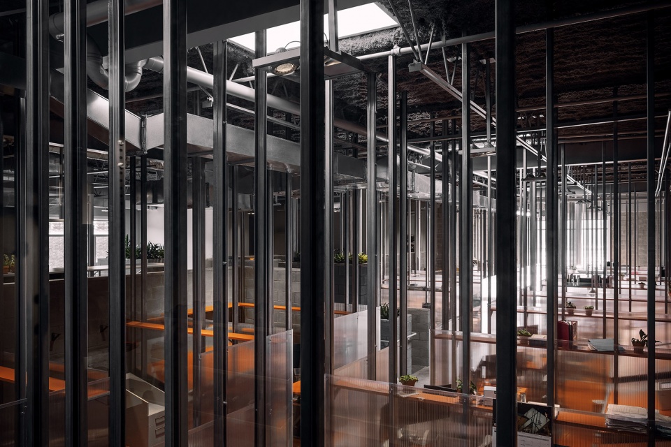 EG by Jean Verville architectes