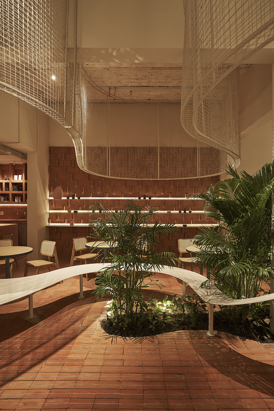 anh coffee roastery by red5studio