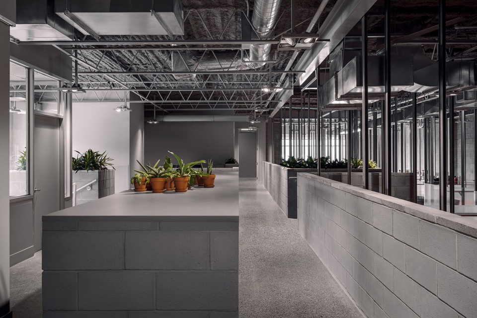 EG by Jean Verville architectes