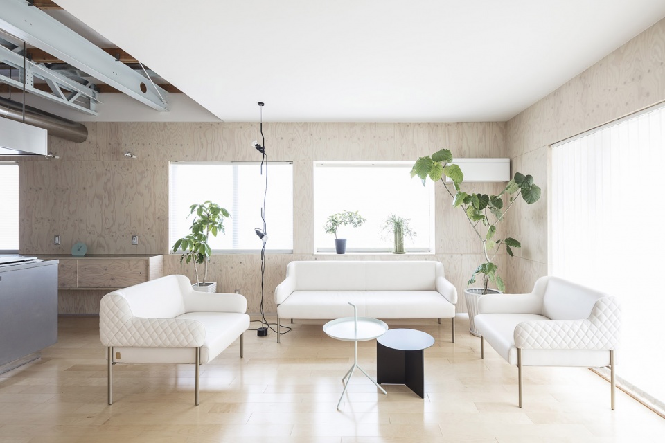 House in Honjo by Jorge Almazan Architects