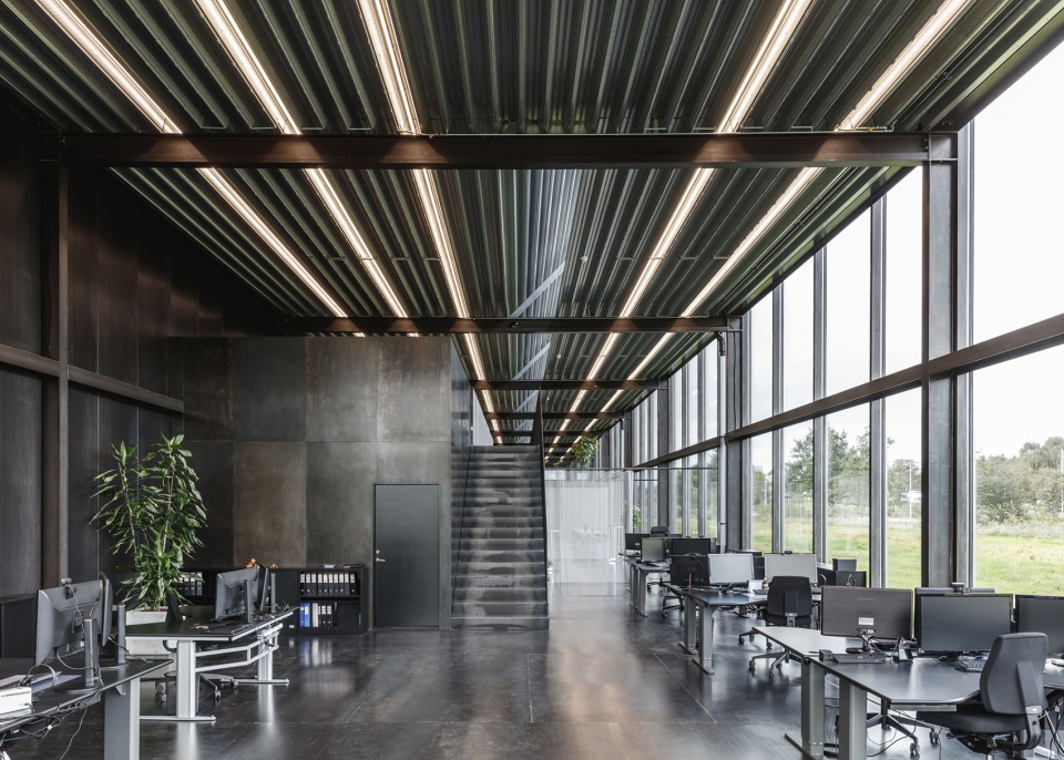 hb trapper hq by big