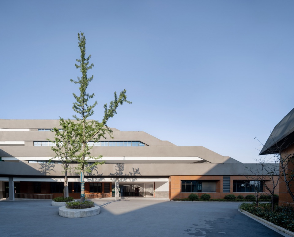 Southwest Elementary School China by MINAX Architects