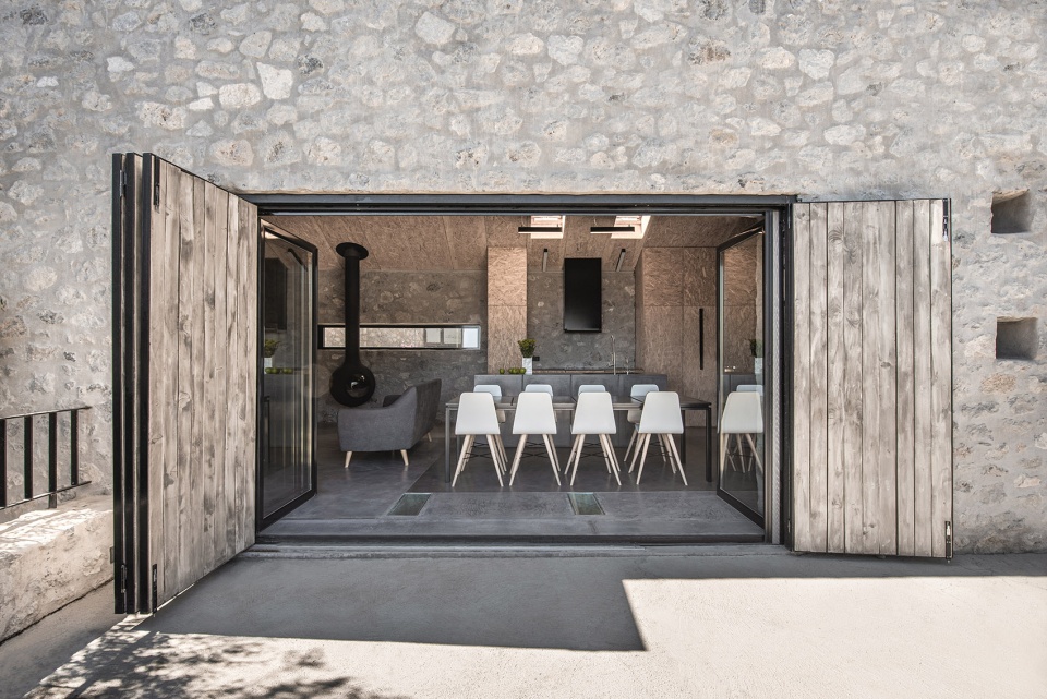 Peloponnese Rural House by Architectural Studio Ivana Lukovic