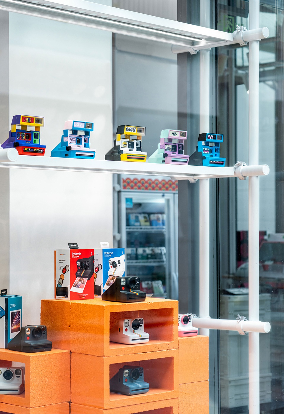 polariod pop up store china by inkmason 1