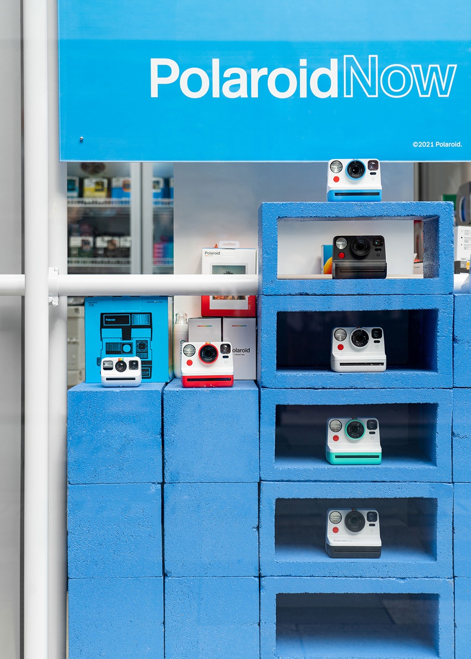 polariod pop up store china by inkmason