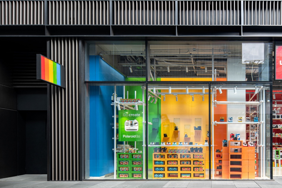 polariod pop up store china by inkmason