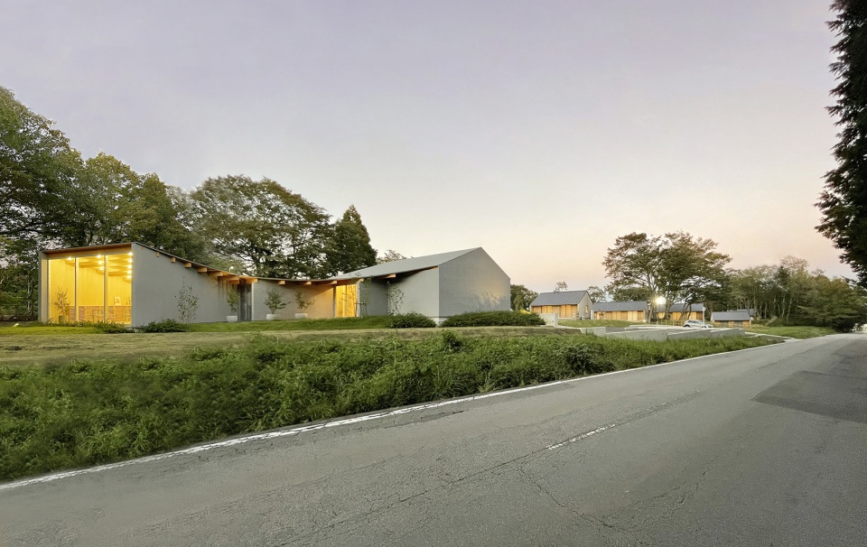 reception on the ridge by takashige yamashita office