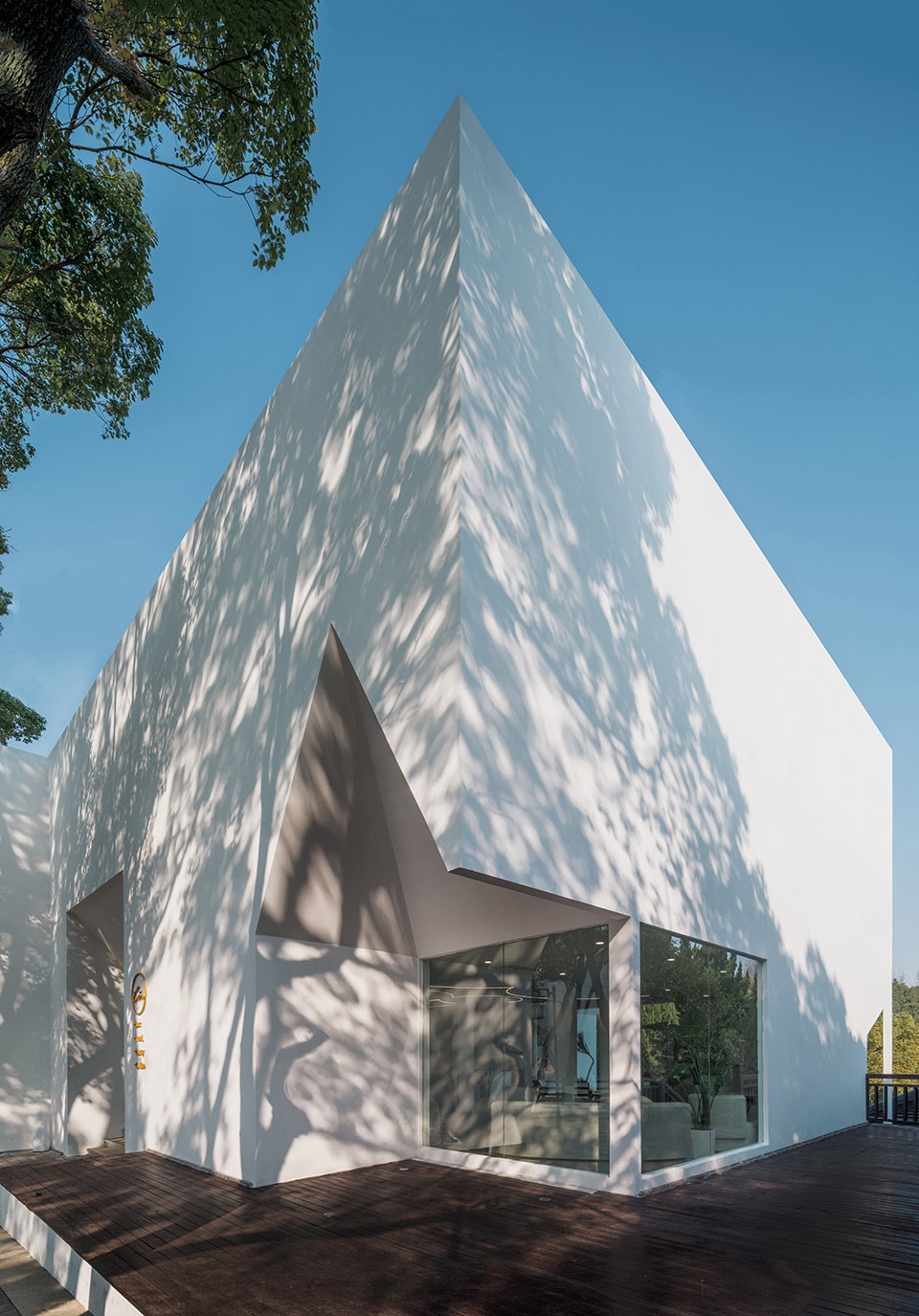 Baimajian Recreation Bar Parallect design
