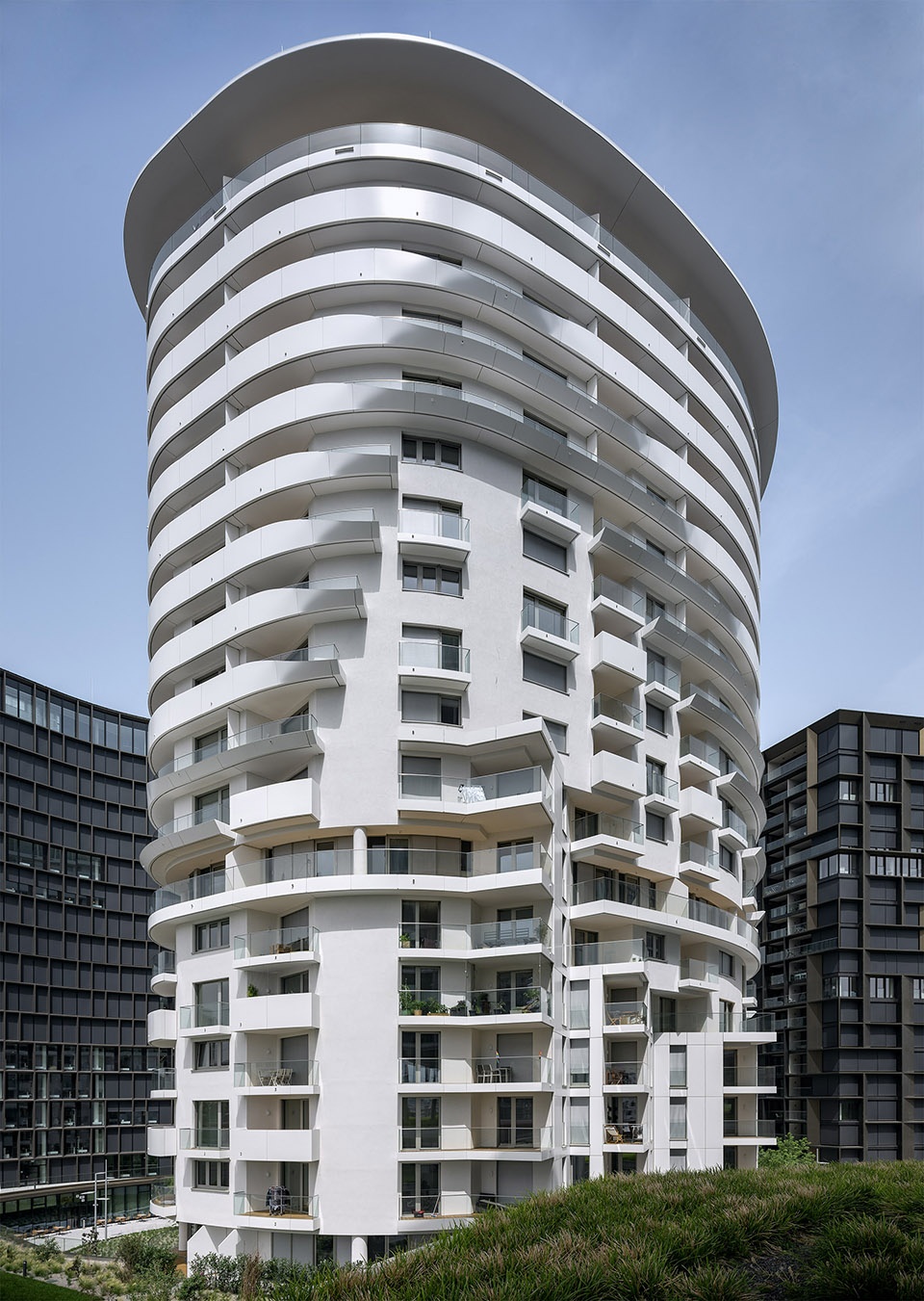 BelView Tower Coophimmelblau