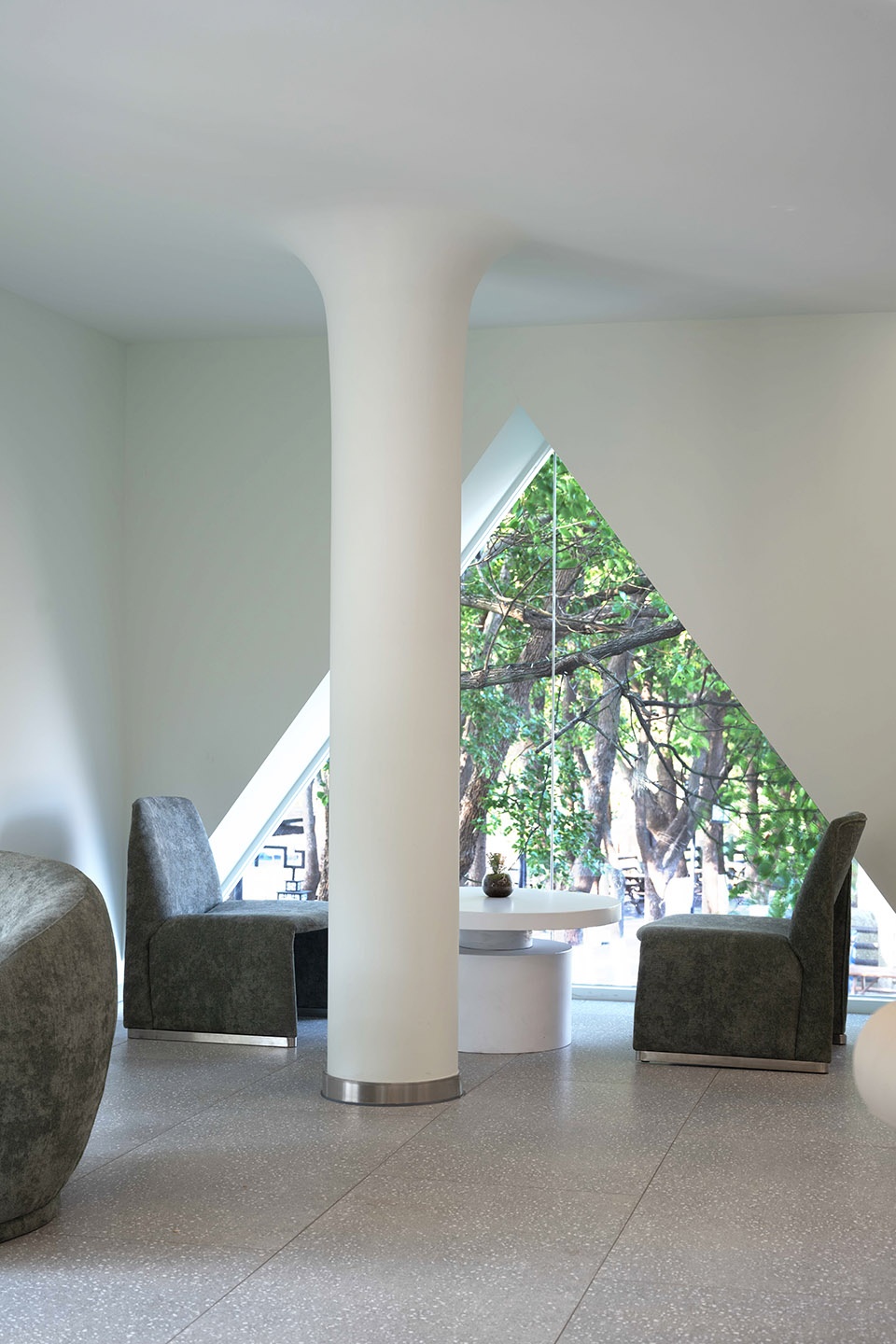 Baimajian Recreation Bar Parallect design
