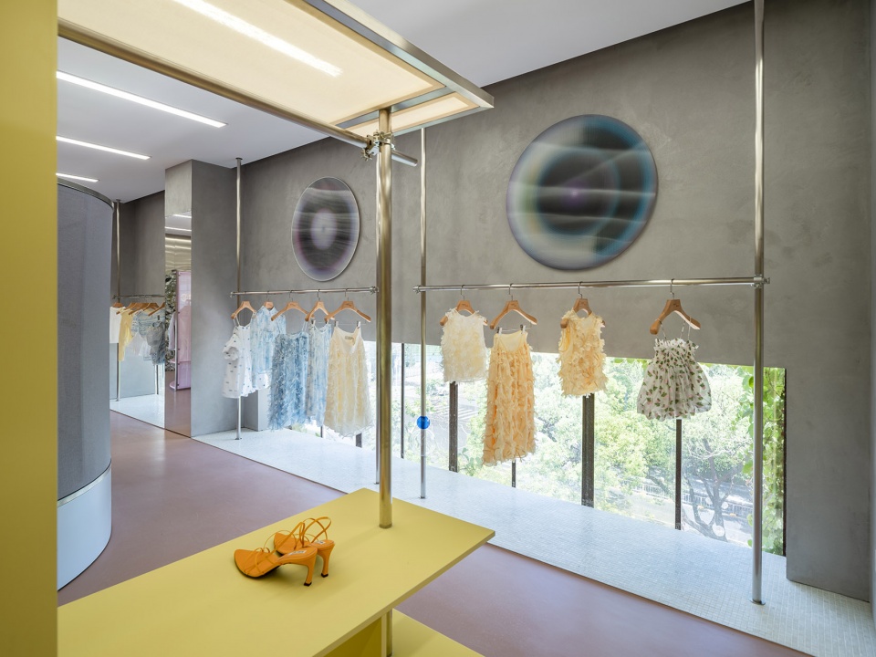 ouiWE Atelier Anonymous