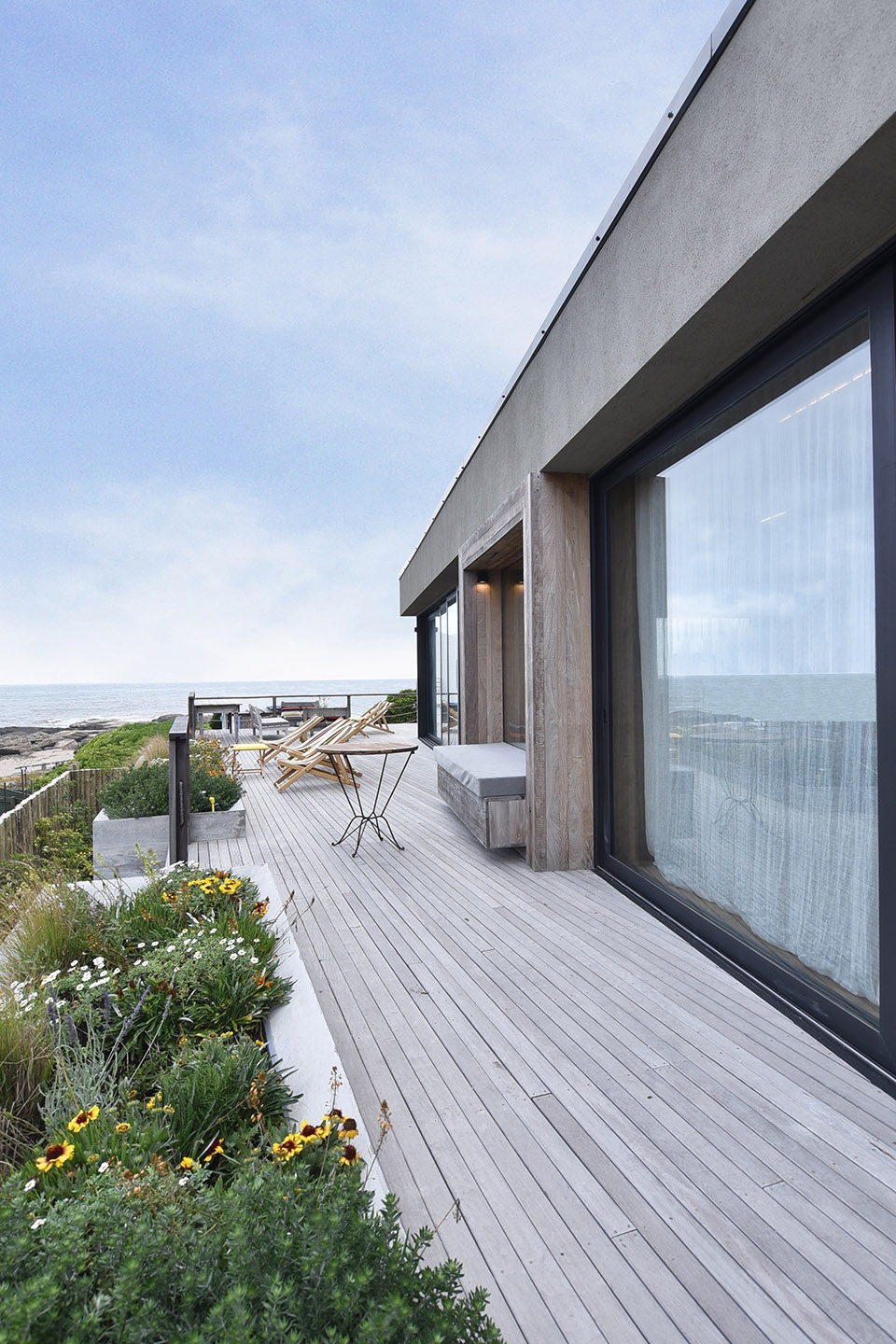 casa gaviotas uruguay by candida tabet arquitetura