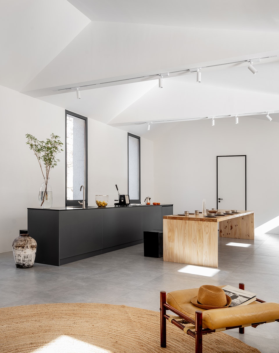 the roof house beijing by guo ban er