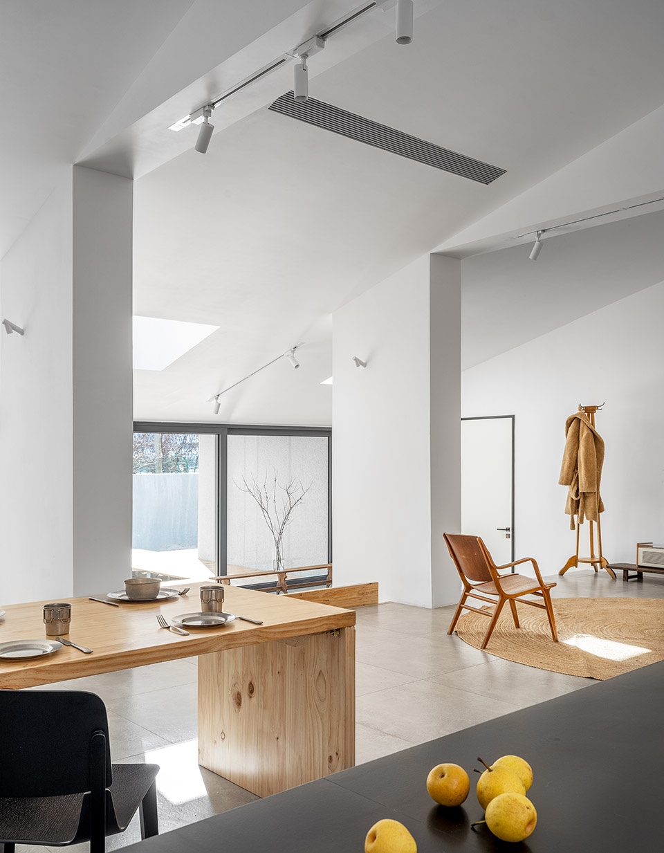 the roof house beijing by guo ban er