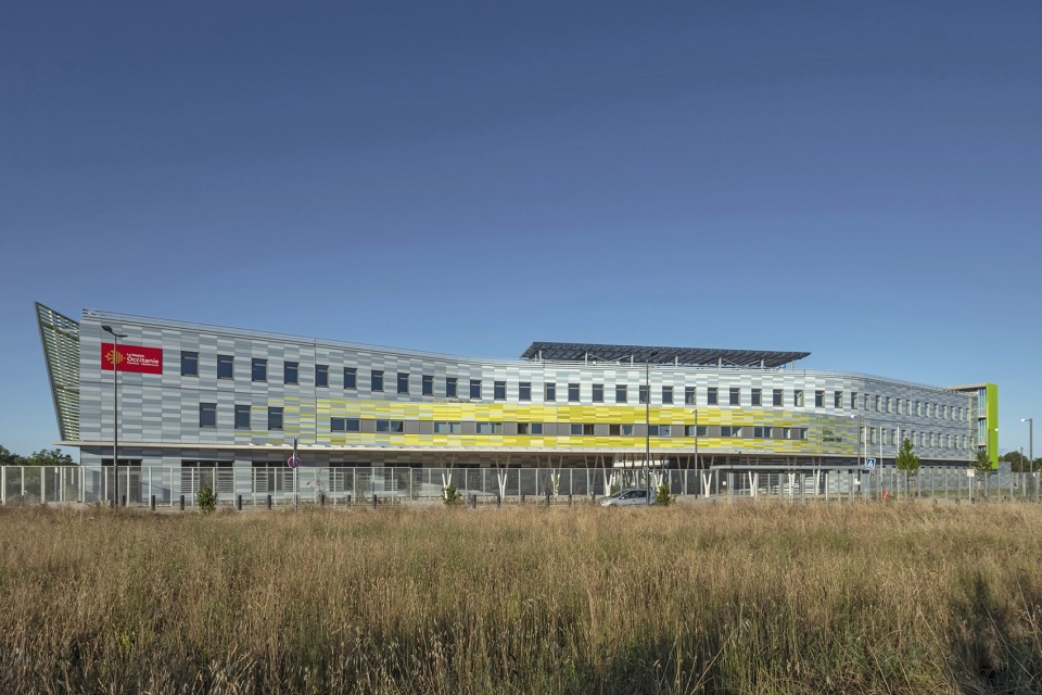 simone veil high school by hellin sebbag architectes associes