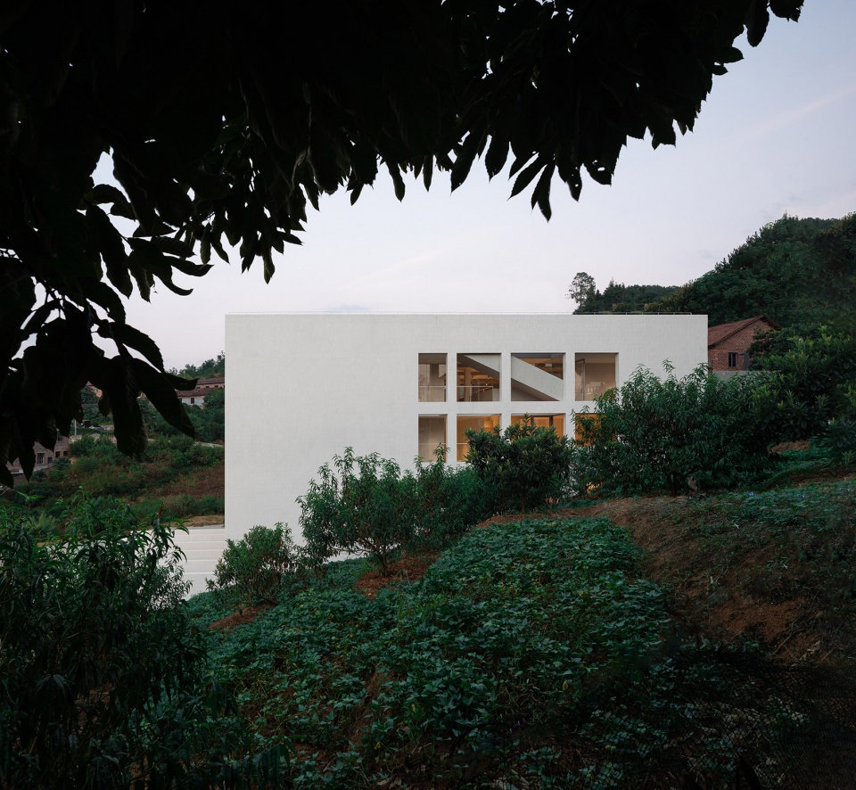 Begonia Inn China by atelier mearc
