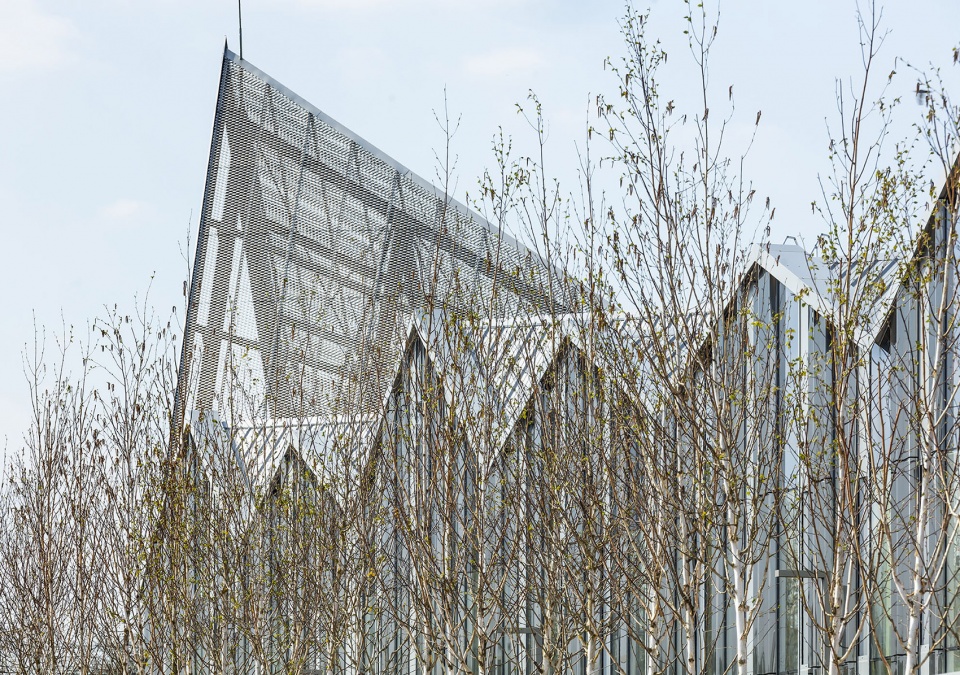 Maintenance and storage center for the T9 tramway by Ferrier Marchetti Studio