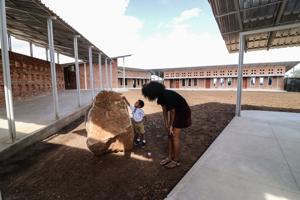 diebedo francis kere receives the 2022 pritzker architecture prize
