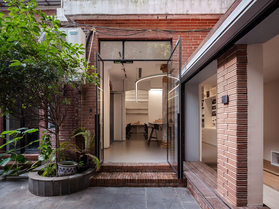 workshopXZ Shanghai Office China by workshopXZ