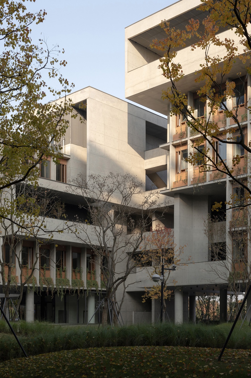 luxelakes floating headquarters china by vector architects