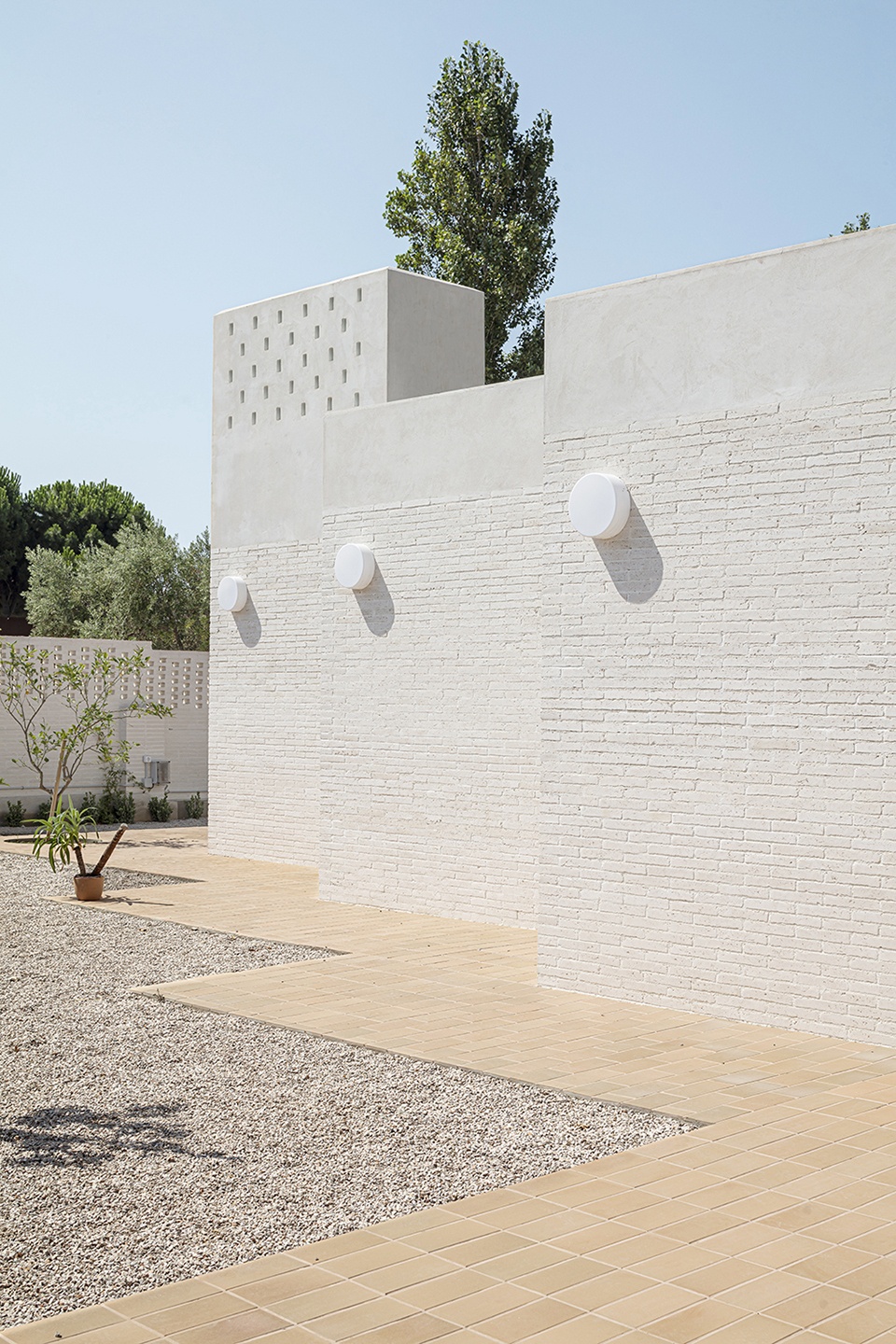 patio house in salou by nua arquitectures