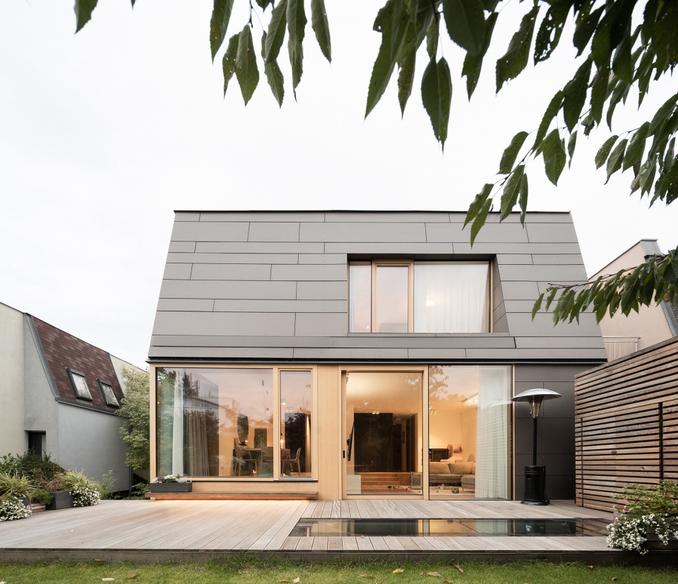 cherry tree house by soa architekti