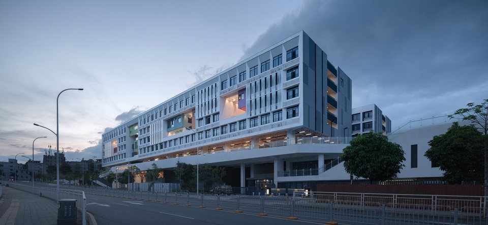 shenzhen longhua xingzhi middle school by zhubo aao