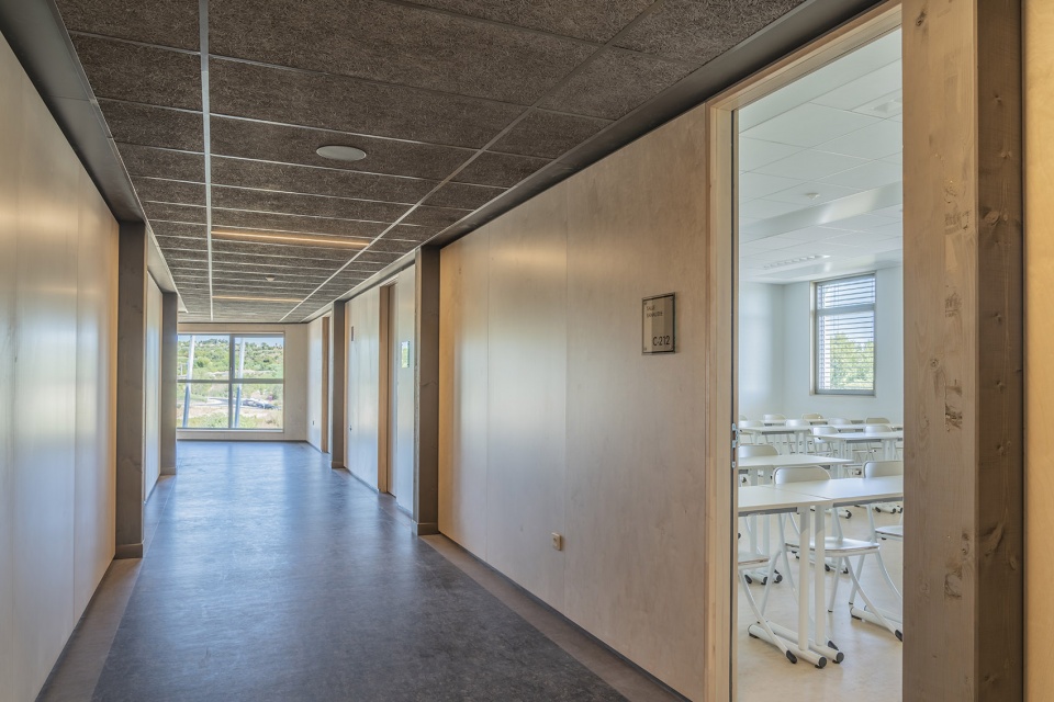 simone veil high school by hellin sebbag architectes associes