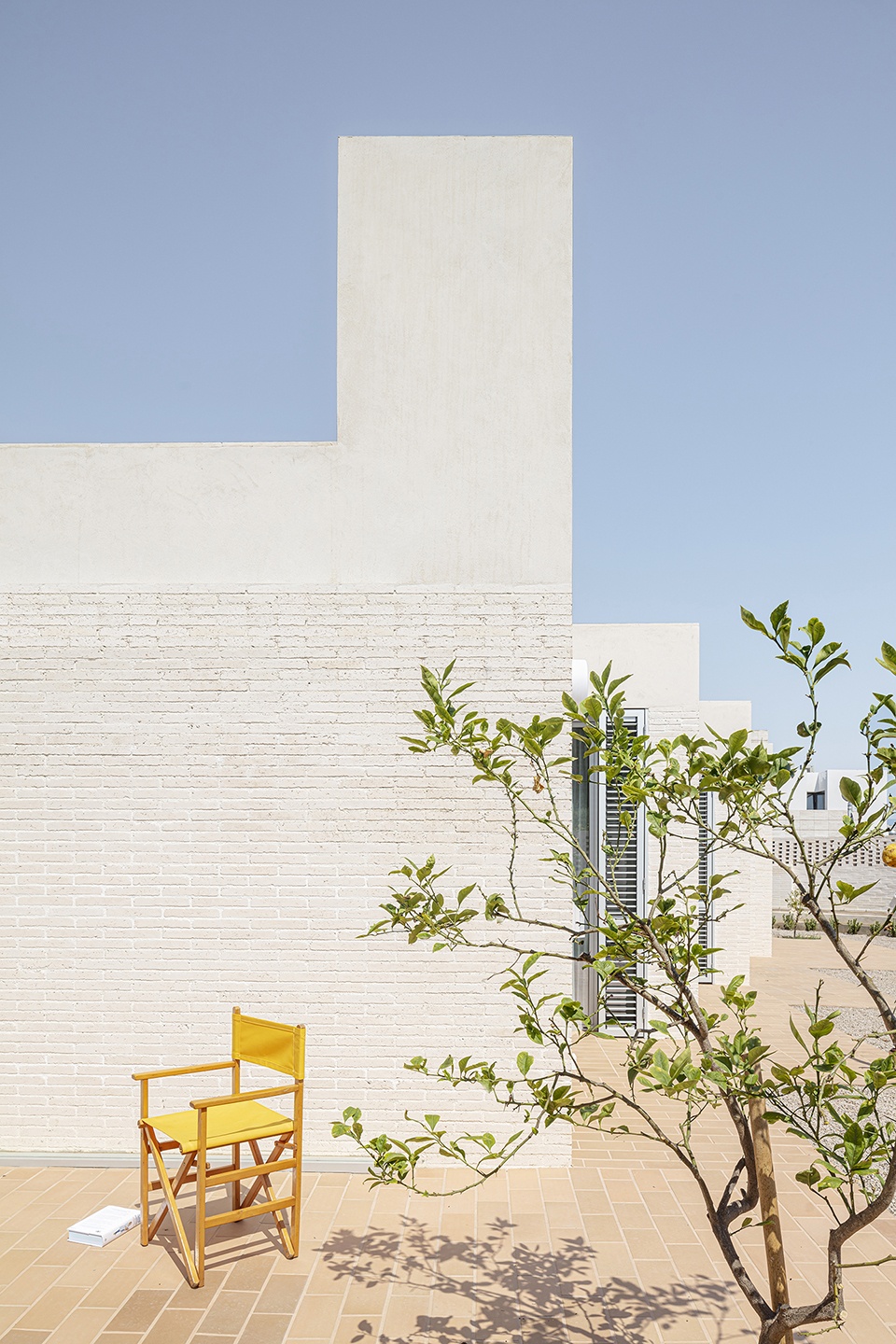 patio house in salou by nua arquitectures