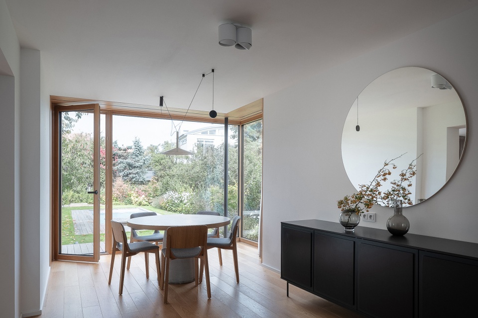cherry tree house by soa architekti