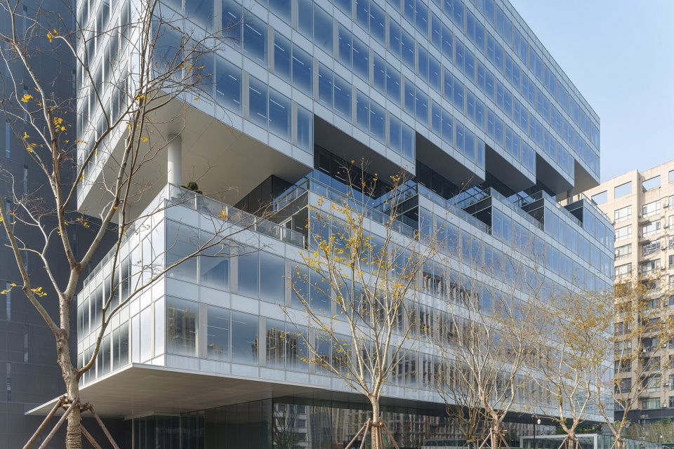 documentation of viewshine headquarters by fanhao meng gad x line