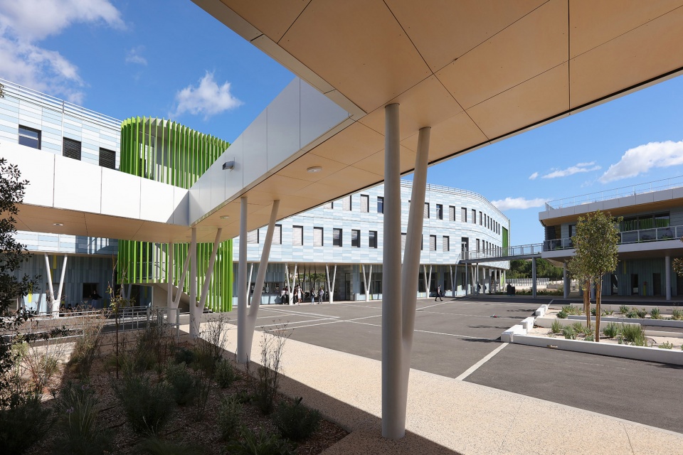 simone veil high school by hellin sebbag architectes associes