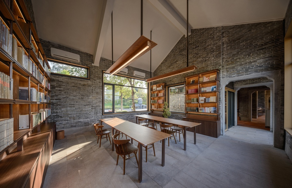 yizhui bookstore china by turtlehill architecture and design
