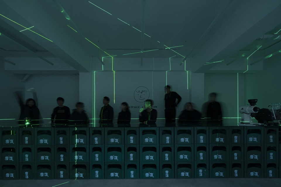 Fatface Coffee pop up shop China by Cabbage design office