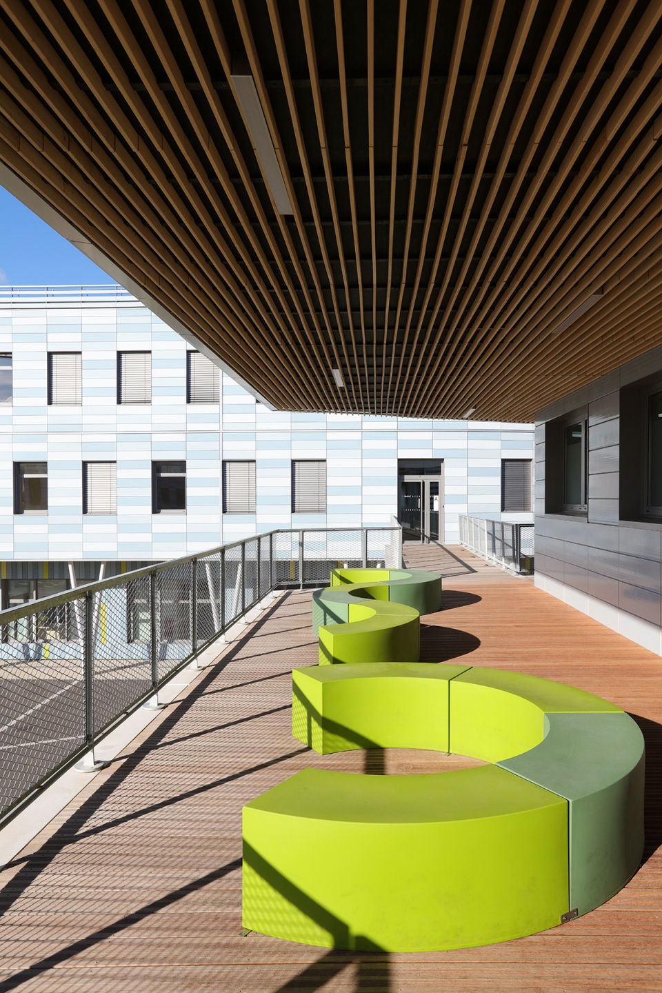 simone veil high school by hellin sebbag architectes associes