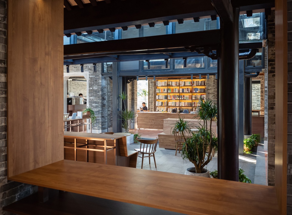yizhui bookstore china by turtlehill architecture and design