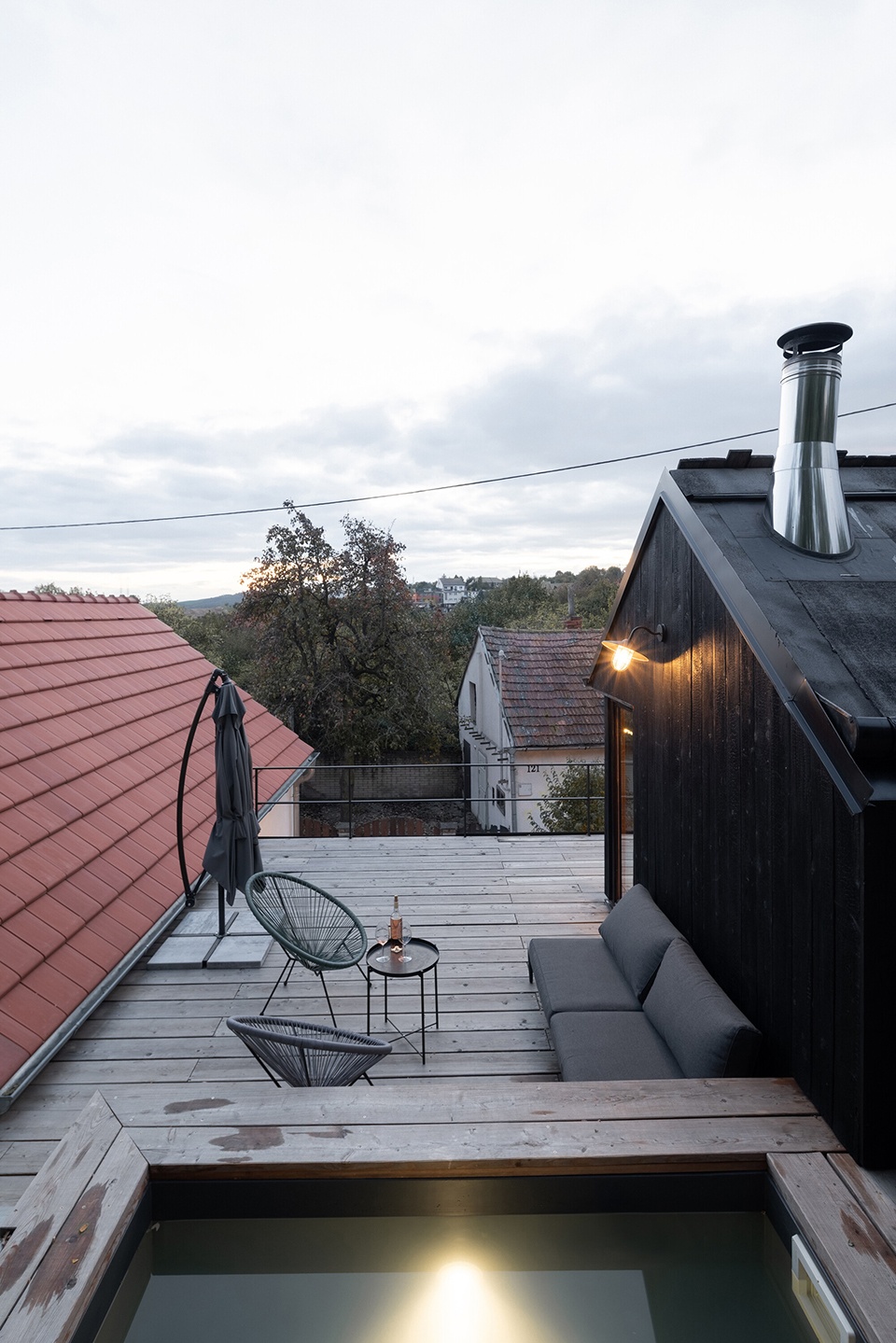 weekend house in bukovany by senaa architekti