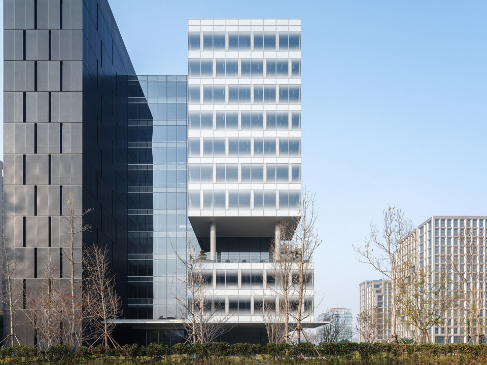 documentation of viewshine headquarters by fanhao meng gad x line