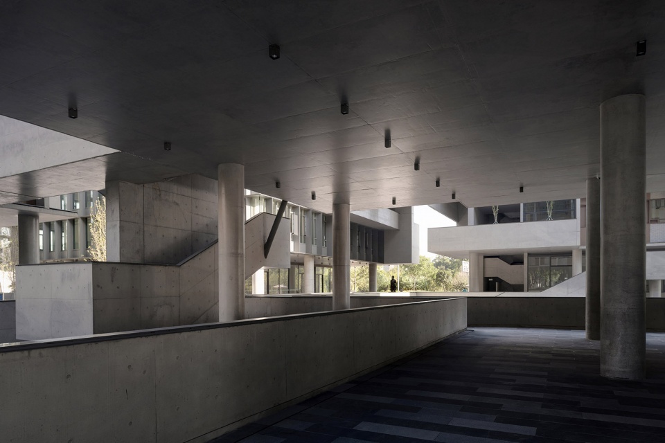 luxelakes floating headquarters china by vector architects