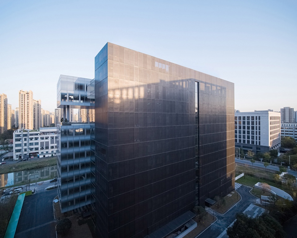 documentation of viewshine headquarters by fanhao meng gad x line