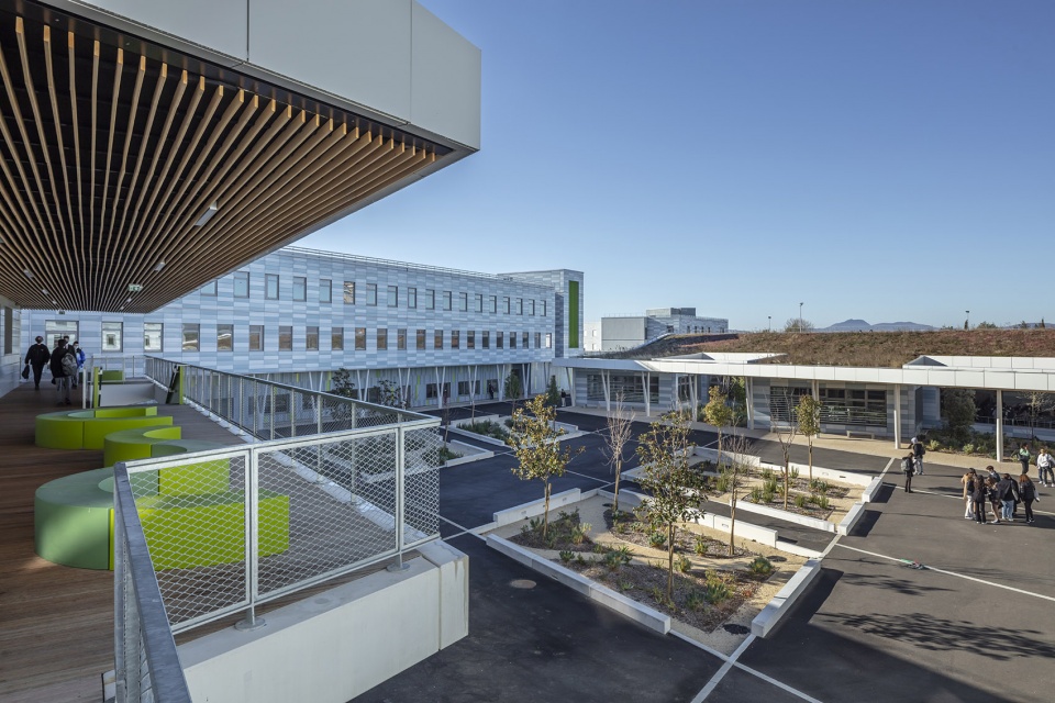 simone veil high school by hellin sebbag architectes associes