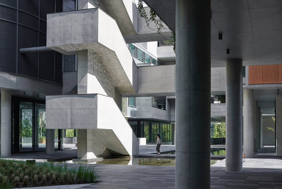luxelakes floating headquarters china by vector architects