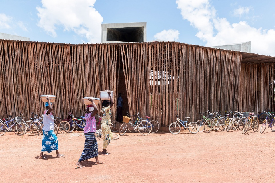 diebedo francis kere receives the 2022 pritzker architecture prize