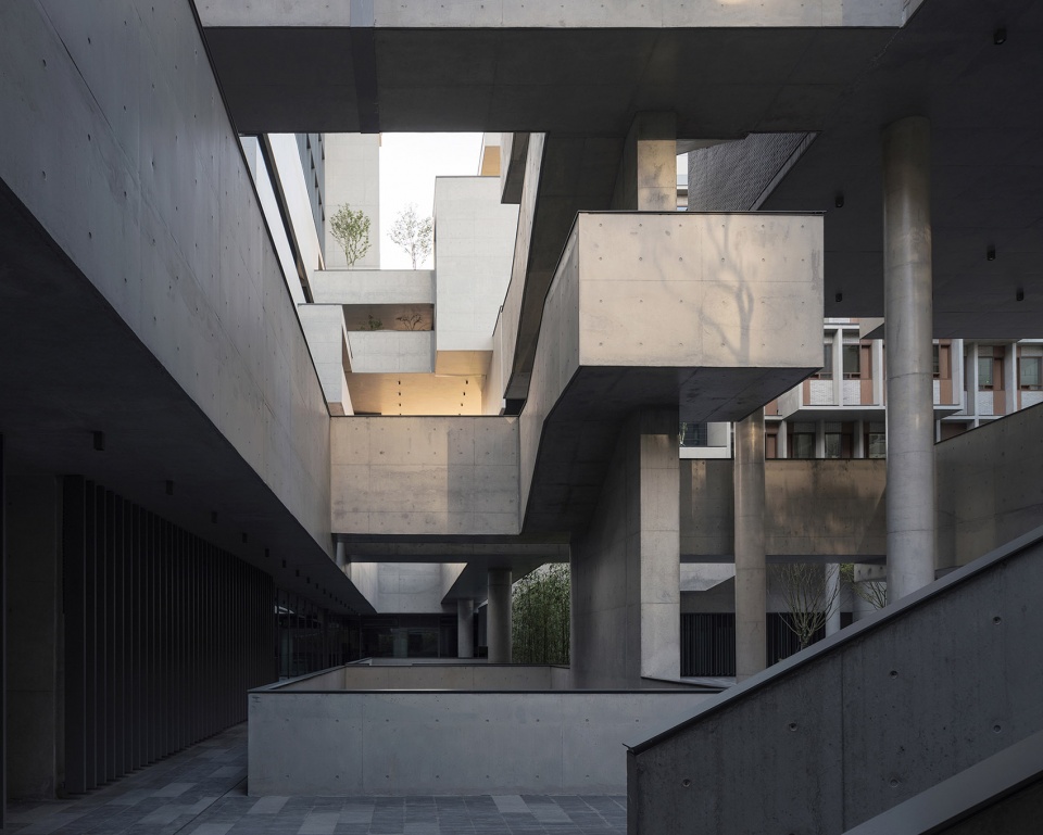 luxelakes floating headquarters china by vector architects