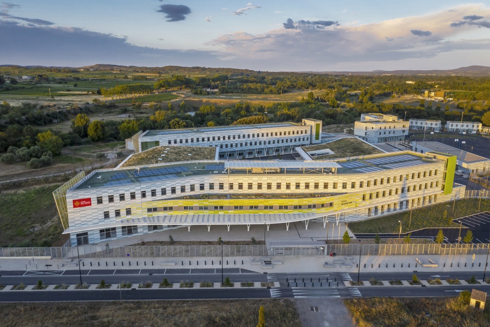 simone veil high school by hellin sebbag architectes associes