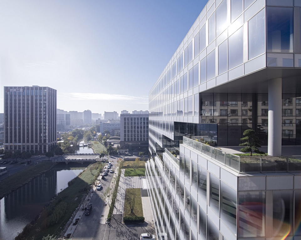 documentation of viewshine headquarters by fanhao meng gad x line