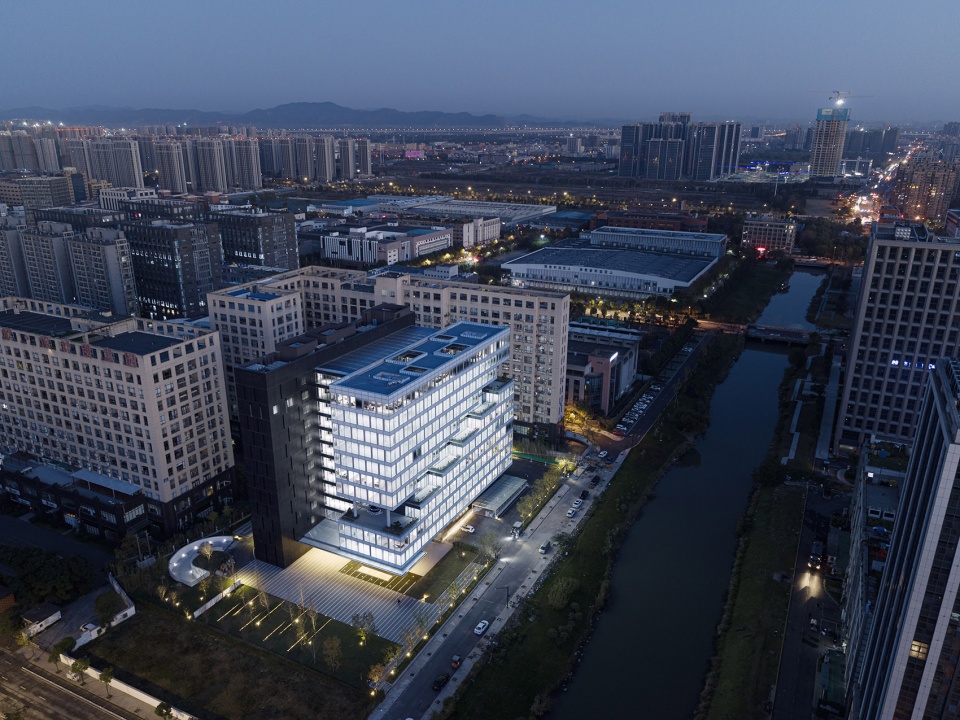 documentation of viewshine headquarters by fanhao meng gad x line
