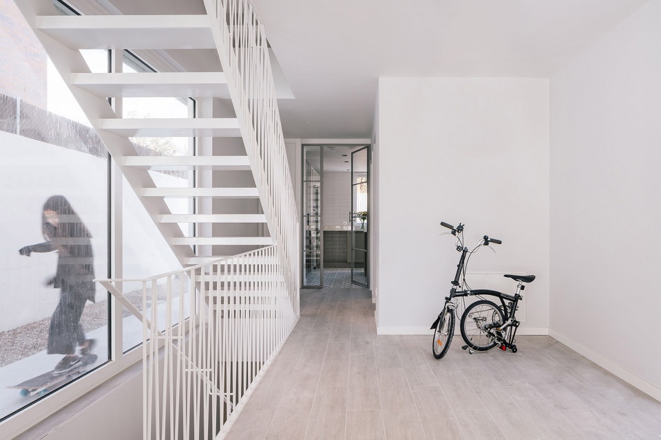 Galgo House Murado Elvira Arquitectos