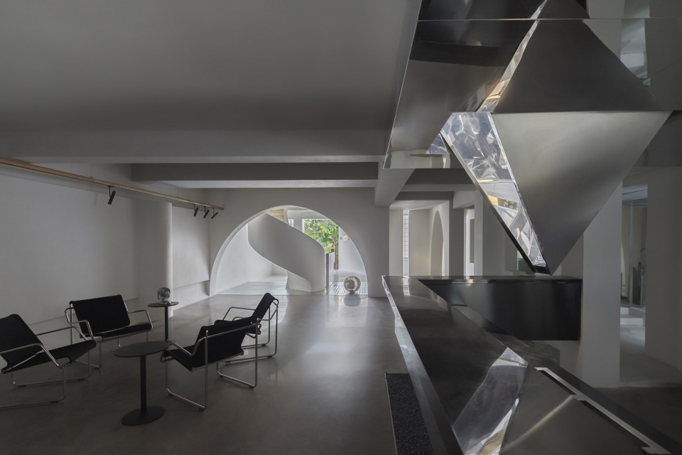 Hills Resort Living Art Gallery JK DESIGN STUDIO