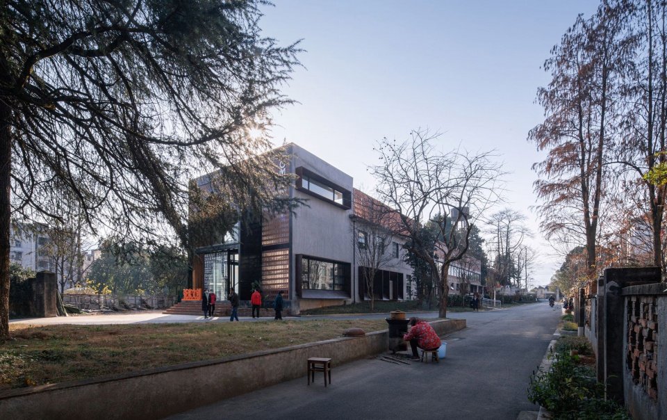 Multifunctional Gym Ceramic Expert Workshop in Xikou Town yad studio